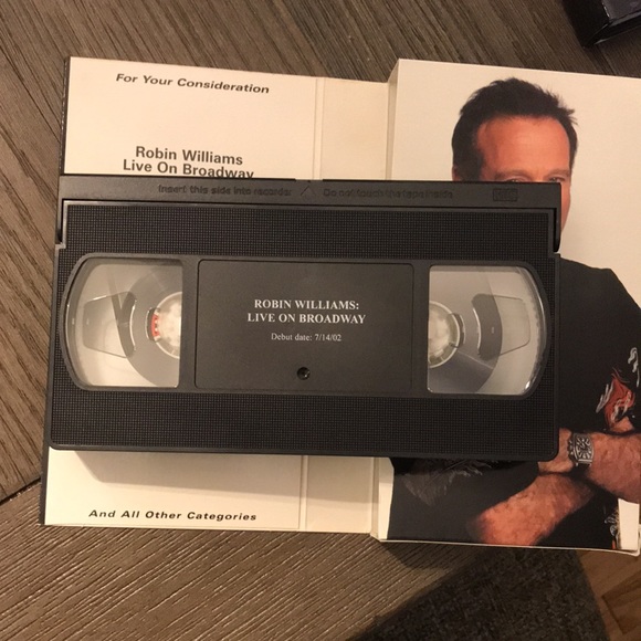 Robin Williams Live on Broadway RARE For your consideration VHS fans must see - Picture 4 of 8
